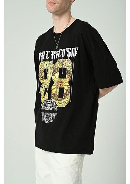 Erkek Motif Baskılı Oversize Kısa Kollu T-Shirt fiyatları