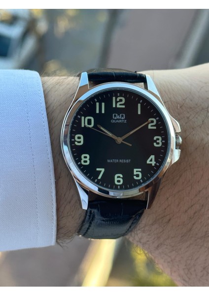 Rakamlı Siyah Kadran Siyah Kayış Erkek Kol Saati modelleri