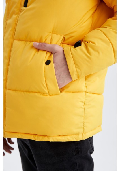 Regular Fit Dik Yaka Su itici Isı Yalıtımlı Warmtech Şişme Mont X2494AZ22WN