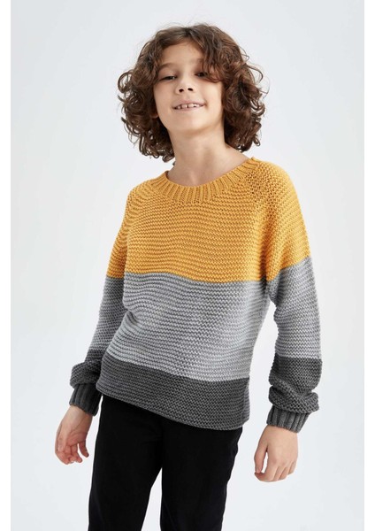 Erkek Çocuk Regular Fit Bisiklet Yaka Kazak R3179A622AU