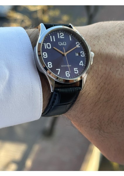 Takvimli Rakamlı Lacivert Erkek Kol Saati modelleri
