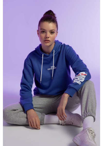 DeFactoFit NBA Standart Fit Kapüşonlu Sweatshirt Z0158AZ22AU