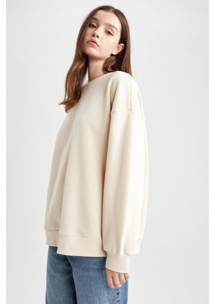Oversize Fit Bisiklet Yaka Sweatshirt Y1346AZ22WN