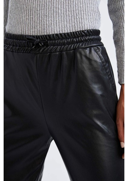 Jogger Cepli Yüksek Bel Suni Deri Pantolon V8072AZ22WN