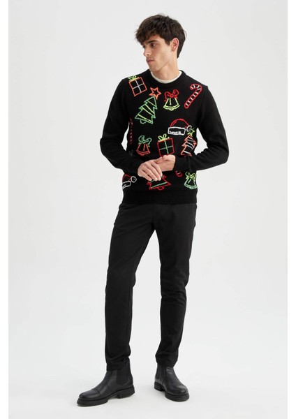 Yılbaşı Temalı Regular Fit Triko Kazak Y1878AZ22WN