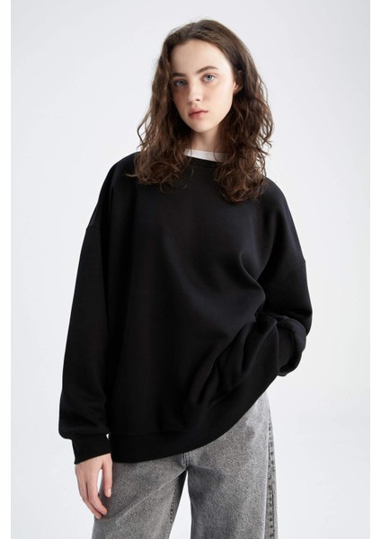 Oversize Fit Bisiklet Yaka Sweatshirt Y1346AZ22WN
