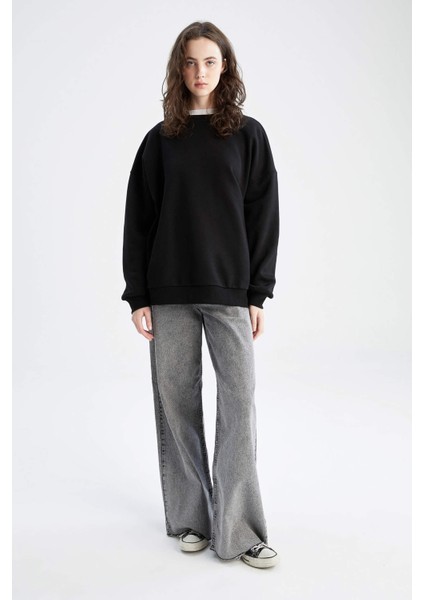 Oversize Fit Bisiklet Yaka Sweatshirt Y1346AZ22WN