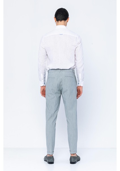 Erkek Çizgili Pileli Düğmeli Fermuarlı Aksesuar Detaylı Bürümcük Kumaş Rahat Pantolon indirimleri