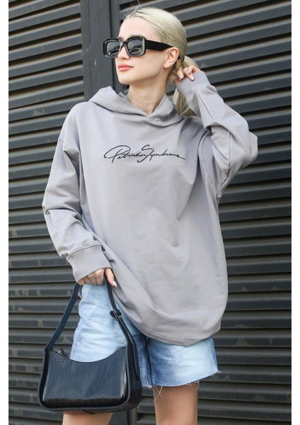 Boyalı Gri Nakışlı Kapüşonlu Kadın Sweatshirt MG1691 fiyatları