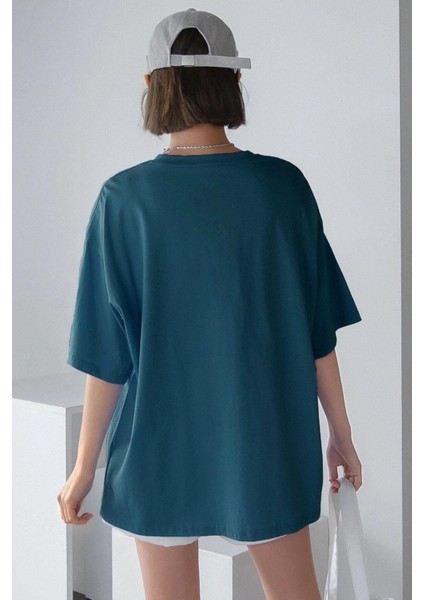 Petrol Yeşili Basic Düz Baskısız Oversize Salas Boyfriend Kadın T-Shirt modelleri