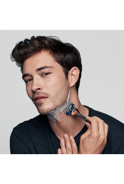 Braun Mgk 3245 Erkek Bakım Kiti Islak & Kuru 7in1  Şekillendirici + Gillette