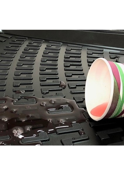 Ford Connect 2002-2013 3D Havuzlu Paspas