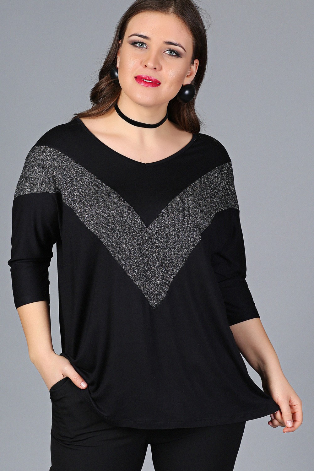 Curvy Trend Büyük Beden Göğüs V Sim Bluz Siyah