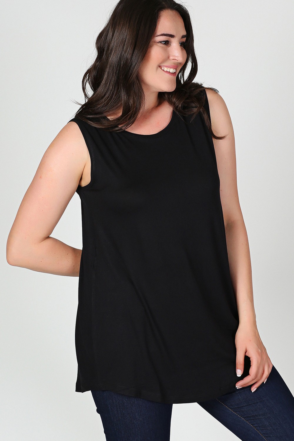 Curvy Trend Büyük Beden Kolsuz Viskon Basic Bluz Kırmızı görsel 4