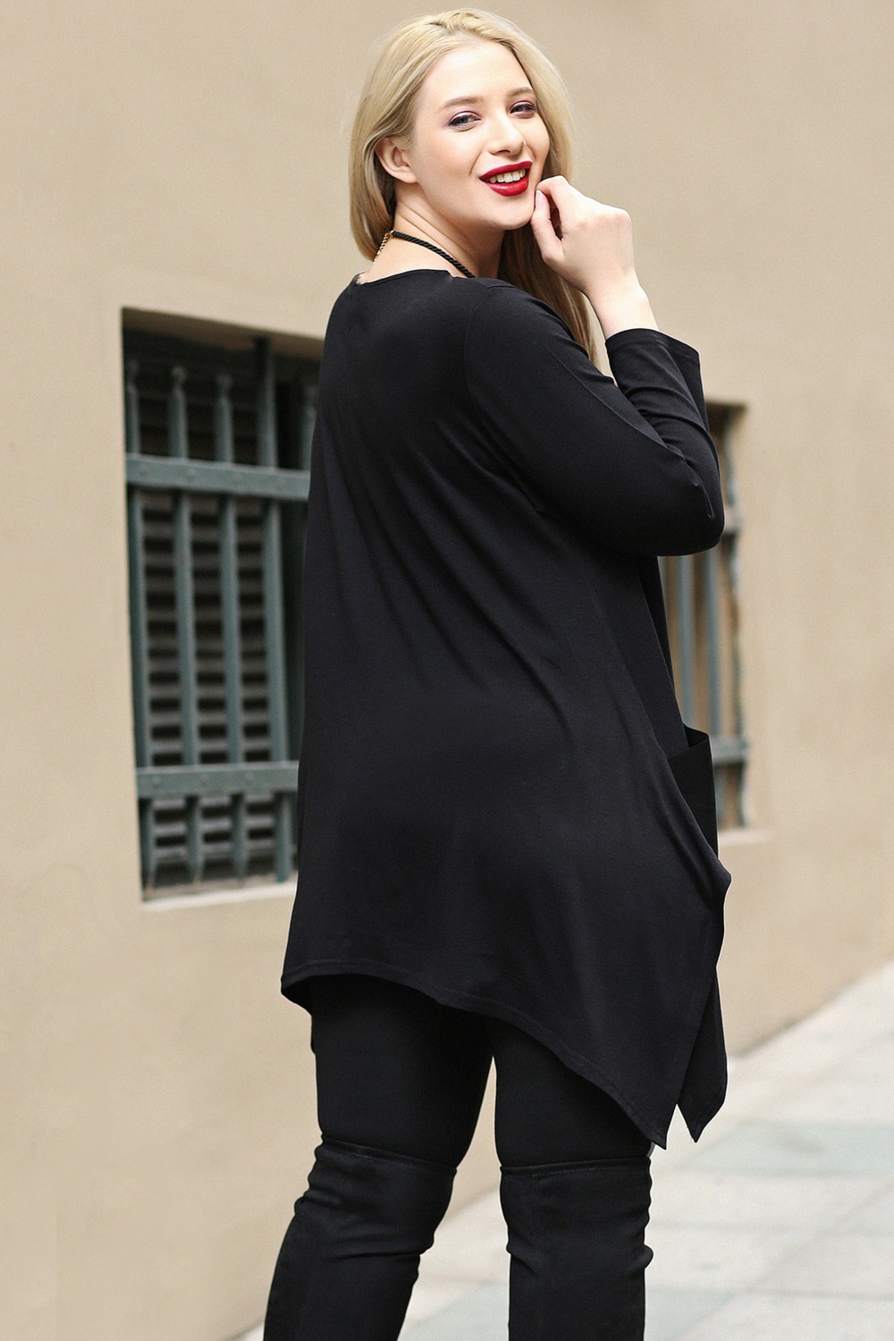 Curvy Trend Büyük Beden Uzun Kol Tunik Siyah Ön Cepli Yırtmaçlı Şık Görünüm görsel 4