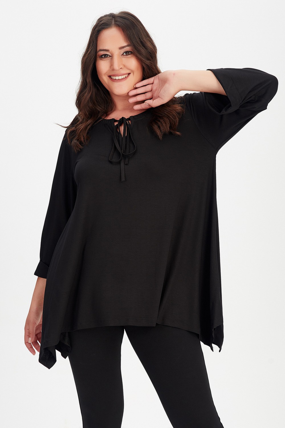 Curvy Trend Büyük Beden Siyah Yaka Bağcıklı Kol Katlamalı Tunik Esnek Yumuşak Kumaş görsel 3