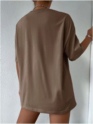 Altamira Kahverengi Yüz Baskılı Oversize Tshirt