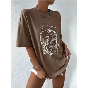 Kahverengi Yüz Baskılı Oversize Tshirt