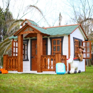 Ahşap Oyun Evi - Beylerbeyi