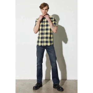 Straight Fit Düz Paça Siyah Erkek Kot Pantolon W121026001