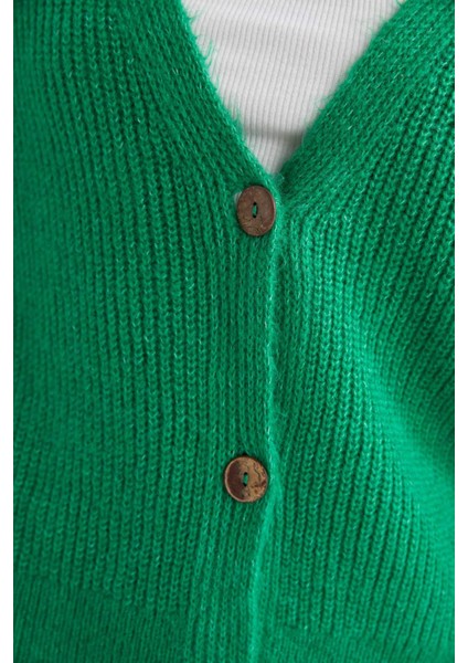 Regular Fit V Yaka Selanik Kumaş HIRKA R1262AZ22WN fırsatları