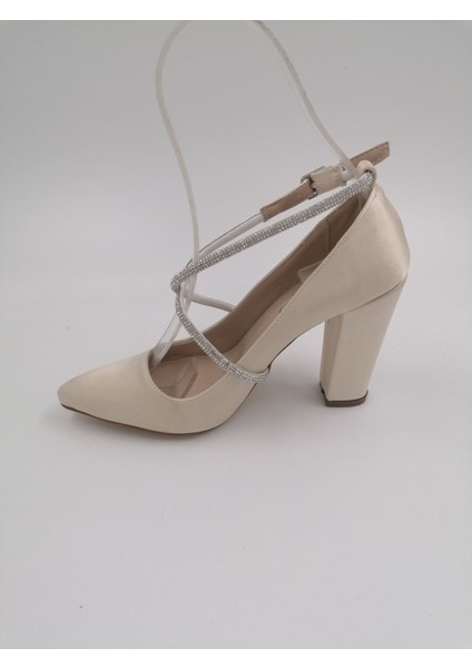 Ermod 1407 Altın Saten Topuklu Taşlı Stiletto fiyatları