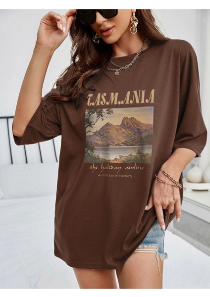 Kahverengi Casmania Baskılı Oversize T-Shirt