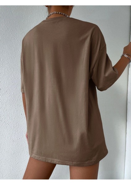 Kahverengi Yüz Baskılı Oversize Tshirt