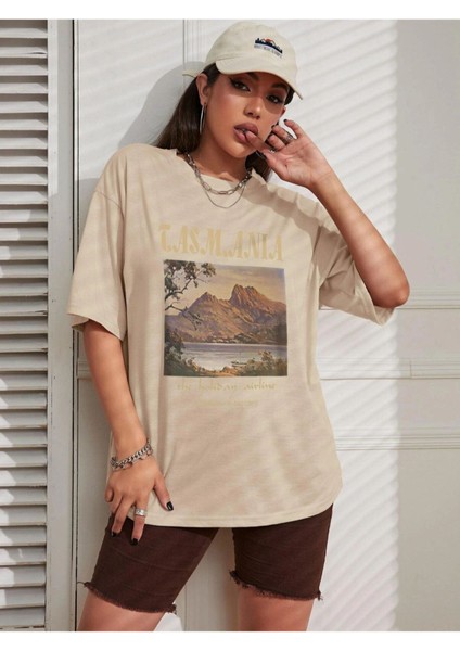 Bej Casmania Baskılı Oversize T-Shirt