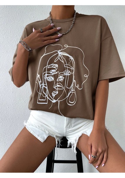Kahverengi Yüz Baskılı Oversize Tshirt