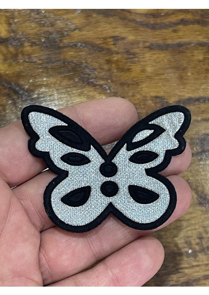 6x4 cm Gümüş Simli Kelebek Aplike Ütü Ile Yapışır Dikiş Aksesuarı