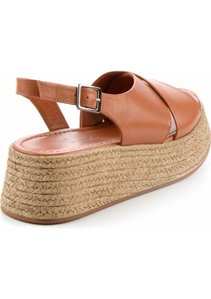 Taba Leather Kadın Sandalet K05290032003 fırsatları