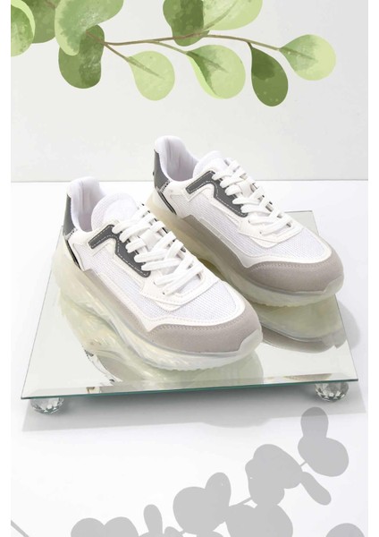 Beyaz Gri Süet Kadın Sneaker K01512243702