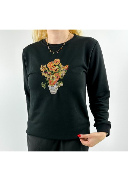 Etamin Işlemeli Siyah Sweatshirt