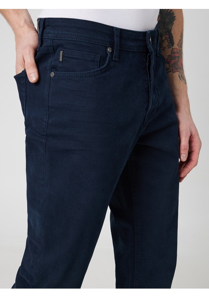 Slim Fit Erkek Pantolon indirimleri