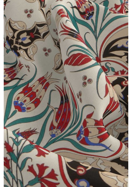 Ekru Siyah Karanfil Lale Desen Ipek Mendil modelleri