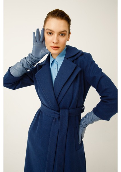 Çift Yakalı Önden Bağlamalı Broş Detaylı Kaban Indigo indirimleri