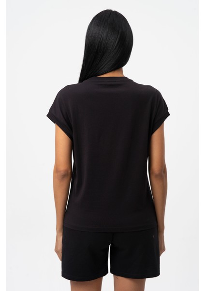 Siyah Bisiklet Yaka Düşük Kol Baskılı Kadın T-shirt W500131 modelleri