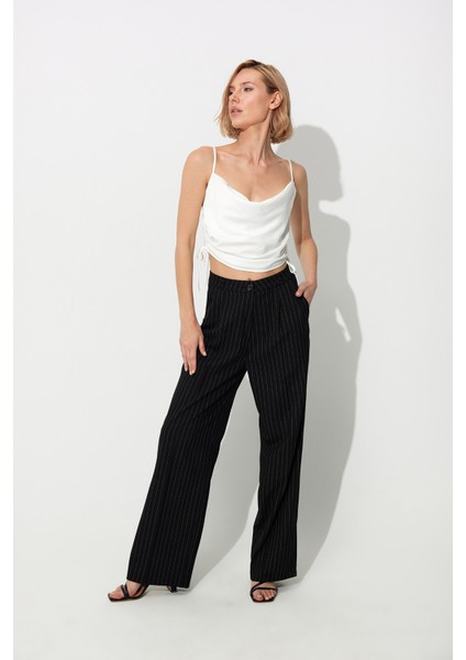 Beyaz Yanları Büzgülü Askılı Büstiyer SS23CT4735BE fiyatları