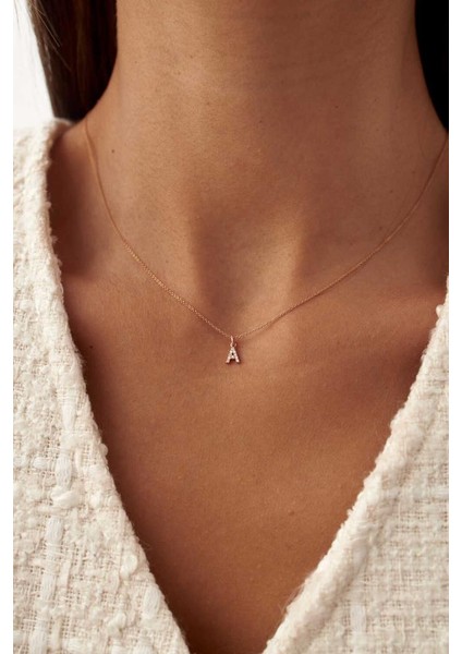 Tiny Pırlanta Harf Kolye modelleri