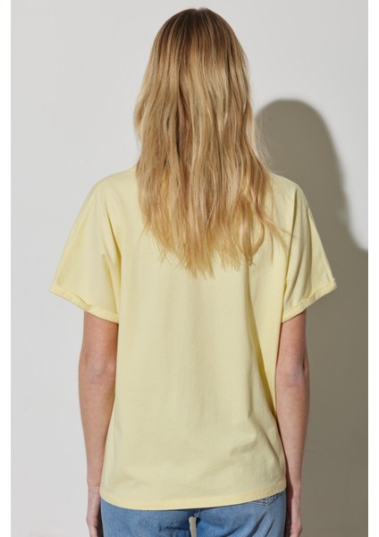 Regular Fit Normal Kesim Pamuk V Yaka Tişört indirimleri