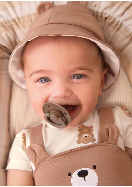 Bebekl Çift Taraflı Şapka ve Kısa Tulum fırsatları