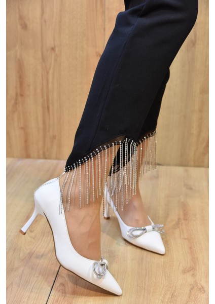 Taş Papyon Detaylı Topuklu Kadın Stiletto Ayakkabı Beyaz fırsatları