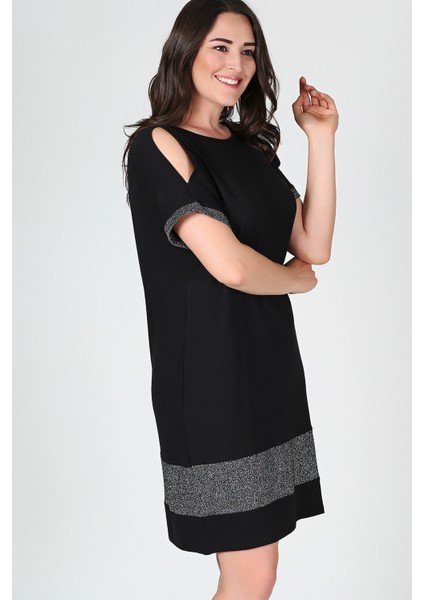 Büyük Beden Eteği Kol Ucu Simli Elbise Siyah modelleri