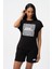 Siyah Bisiklet Yaka Düşük Kol Baskılı Kadın T-shirt W500131 1