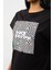 Siyah Bisiklet Yaka Düşük Kol Baskılı Kadın T-shirt W500131 2