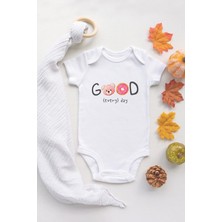 Tuğba Baby Organik %100 Pamuk Kısa Kollu Beyaz Good Everyday Bebek Body Bebek Badi Çıtçıtlı Zıbın