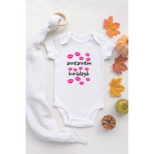 Tuğba Baby Anneannem Buradaydı Yazılı Öpücük Baskılı Bebek Body %100 Pamuklu Ekru Badi Zıbın