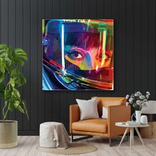 Motorsiklet Kaskı Takan Kadın İlüstrasyonu Gözler Yatay Kanvas Tablo