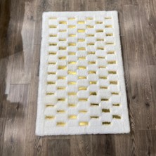 Dericibey Krem ve Gold Renk Parçalı Peluş Halı 170 x 240 cm